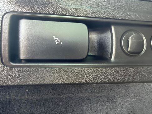 Used 2023 Alfa Romeo Stelvio Veloce image 11