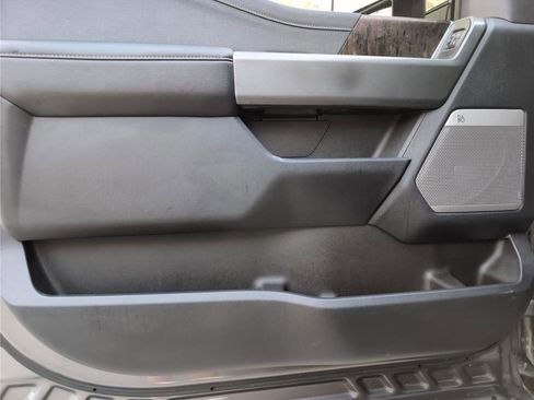 Used 2024 Ford F250 Lariat w/ Sport Appearance Package image 20