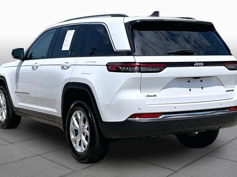 Used 2023 Jeep Grand Cherokee Limited w/ Luxury Tech Group II AWD/4WD image 12