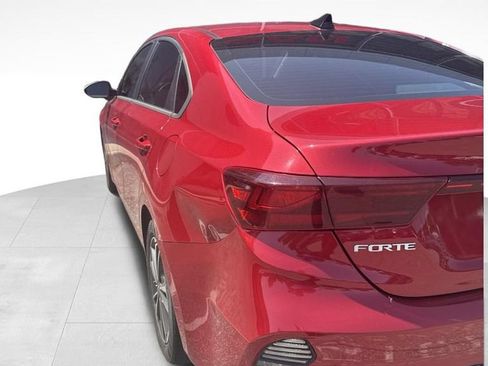 Used 2023 Kia Forte LXS FWD image 5