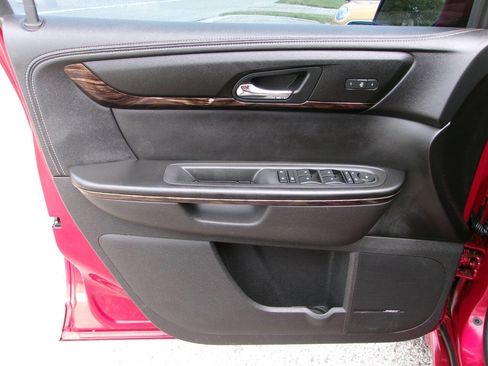 Used 2013 GMC Acadia Denali AWD/4WD image 8