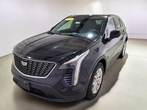 Used 2021 Cadillac XT4 Luxury w/ Driver Awareness Package image 15