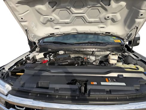 Used 2023 Ford F350 Lariat w/ FX4 Off-Road Package image 11