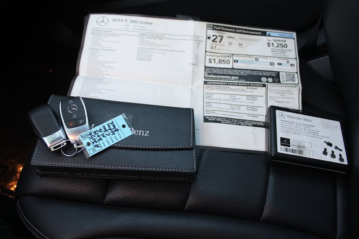 Used 2019 Mercedes-Benz C 300 Sedan image 30