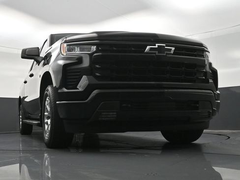 Used 2023 Chevrolet Silverado 1500 RST RWD image 29