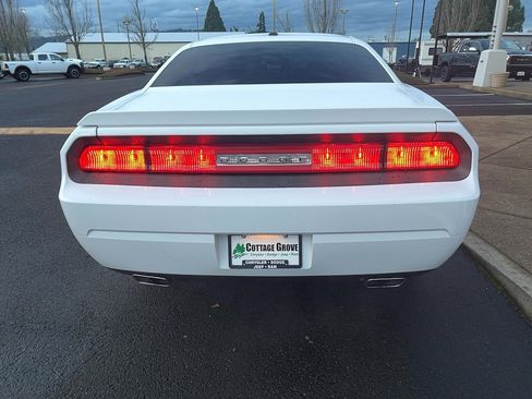 Used 2014 Dodge Challenger R/T w/ R/T Redline Group image 9