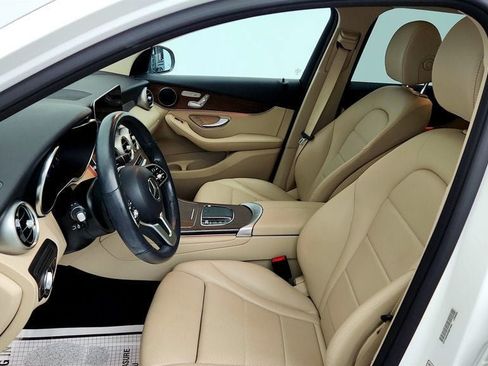 Used 2022 Mercedes-Benz GLC 300 4MATIC image 18