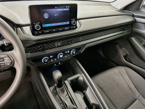 Used 2023 Honda Accord LX image 25