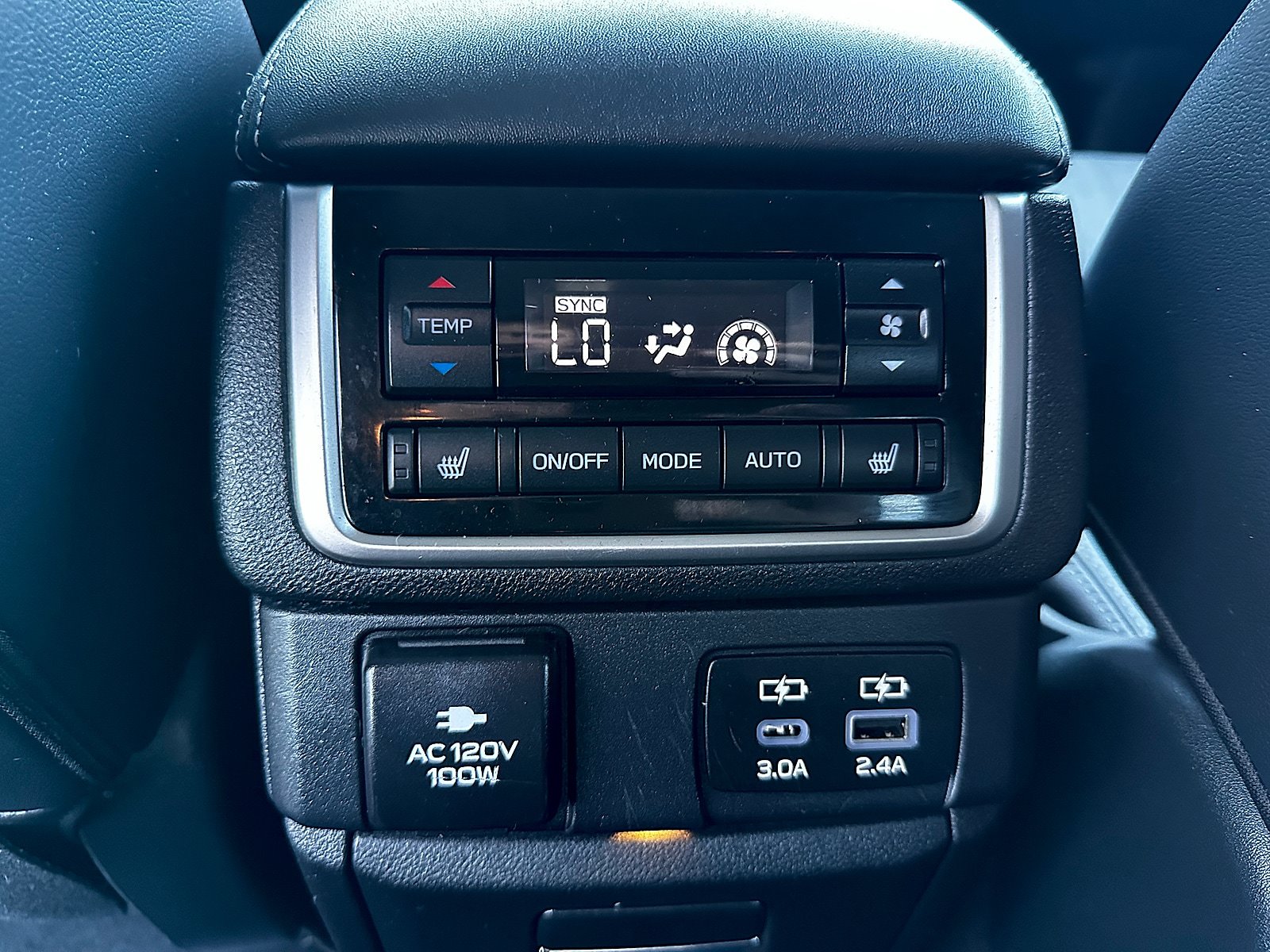 Used 2023 Subaru Ascent Touring AWD/4WD image 13