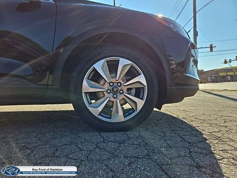 Used 2024 Ford Escape Platinum AWD/4WD image 16