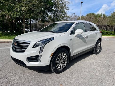 Used 2018 Cadillac XT5 Luxury w/ Driver Awareness Package AWD/4WD image 6