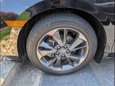 Used 2023 Honda Odyssey Elite image 5