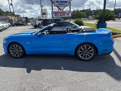 Used 2017 Ford Mustang GT Premium w/ Equipment Group 401A image 2