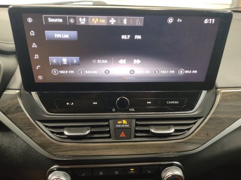 Used 2024 Nissan Altima 2.5 SV w/ SV Premium Package FWD image 25