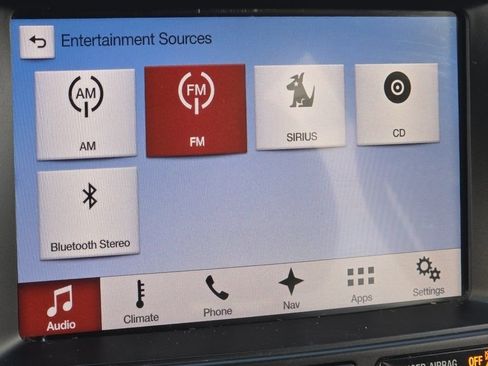 Used 2017 Ford Explorer XLT w/ Equipment Group 202A AWD/4WD image 27