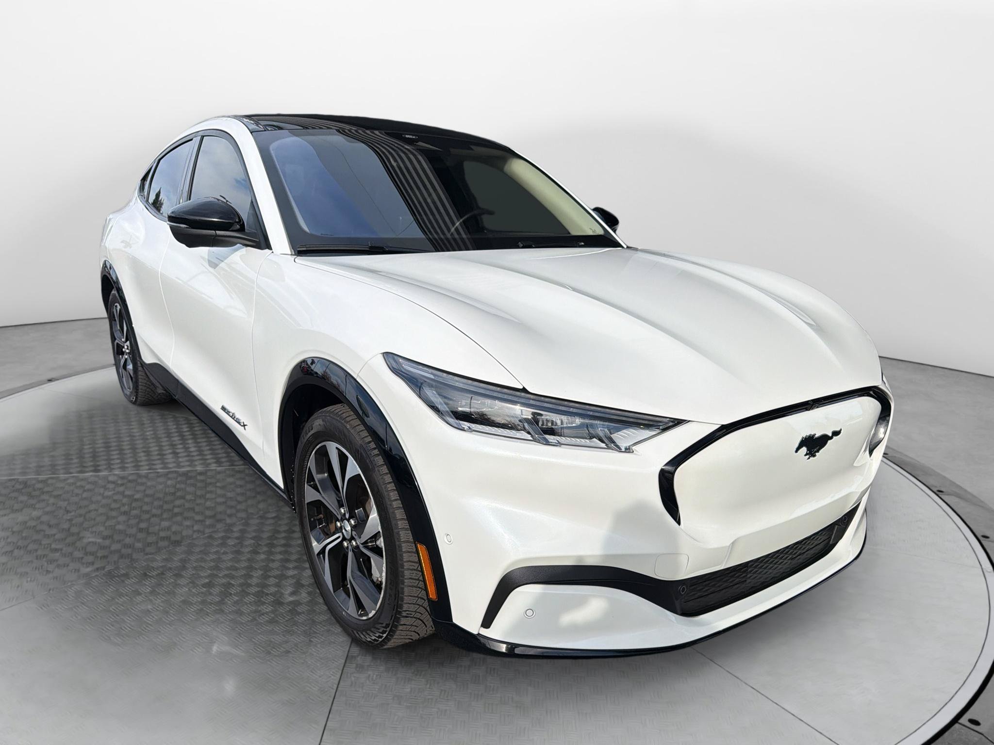 Certified 2023 Ford Mustang Mach-E Premium AWD/4WD image 1