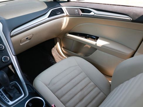 Used 2013 Ford Fusion SE image 21