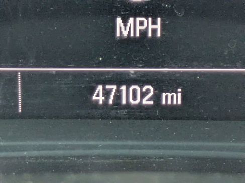 Used 2023 Chevrolet Malibu LS FWD image 29