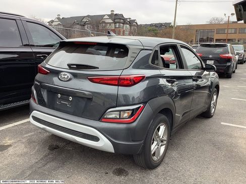 Used 2022 Hyundai Kona SE image 6