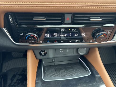 New 2026 Nissan Rogue Platinum image 34