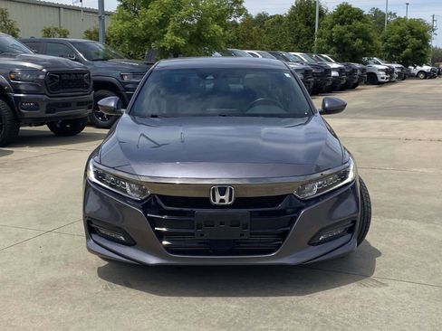 Used 2019 Honda Accord Sport image 32