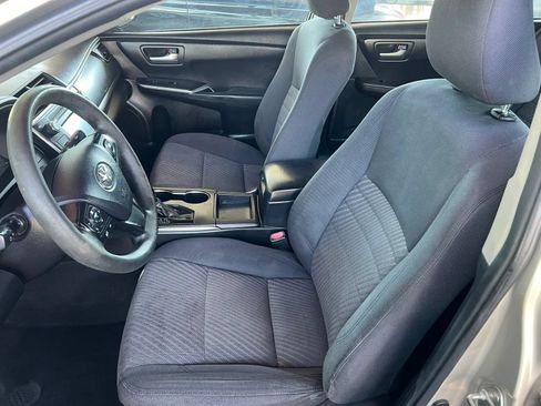 Used 2015 Toyota Camry LE FWD image 8