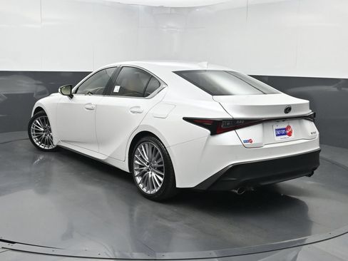Used 2024 Lexus IS 300 w/ Premium Package RWD image 21