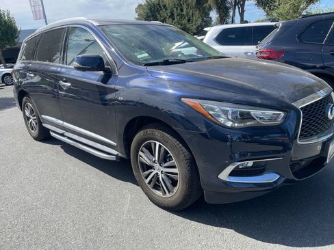 Used 2019 INFINITI QX60 Luxe w/ Essential Package AWD/4WD image 3