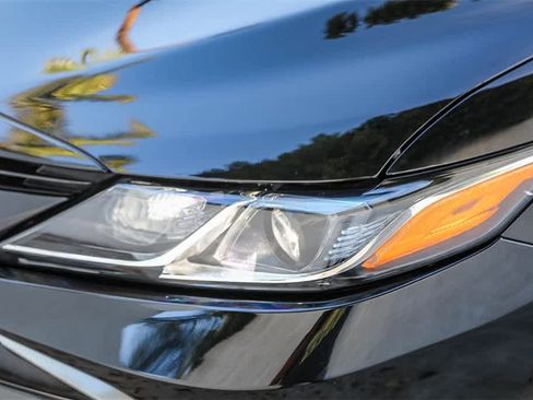 Used 2023 Toyota Camry LE image 7