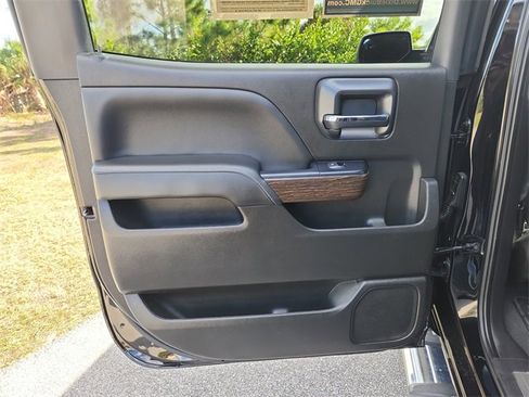 Used 2018 GMC Sierra 1500 Denali image 9