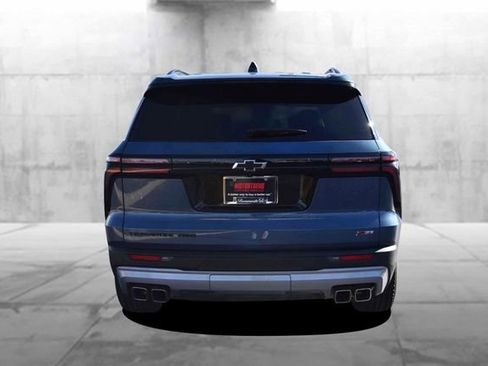 Used 2024 Chevrolet Traverse Z71 image 6