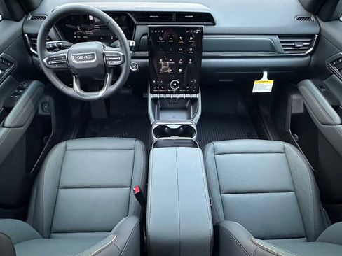 New 2026 GMC Terrain AT4 w/ Technology Package II image 19