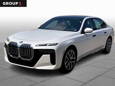 New 2026 BMW 740i 740i image 1