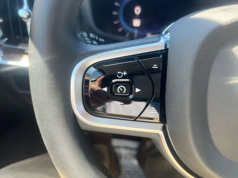 Used 2025 Volvo S60 B5 Plus image 16