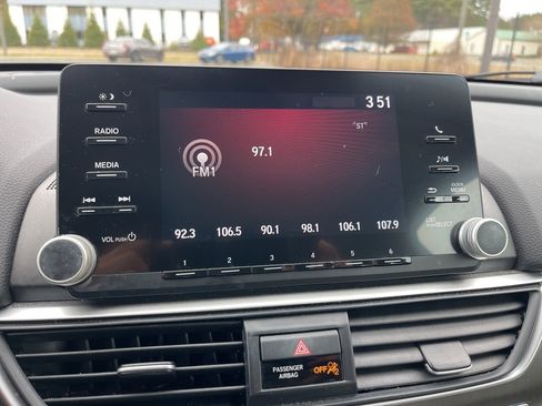 Used 2020 Honda Accord LX image 10