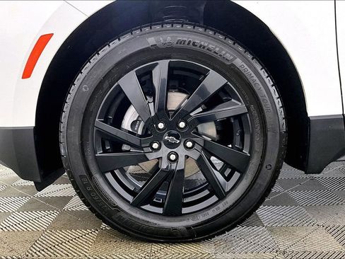 Used 2024 Chevrolet Equinox LS w/ LS Convenience Package image 8