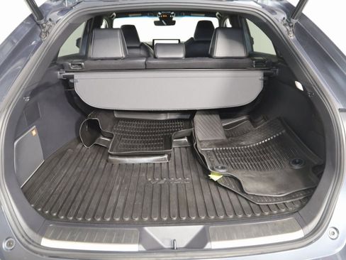 Used 2023 Toyota Venza XLE image 45