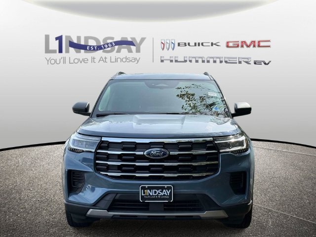 Used 2025 Ford Explorer Active AWD/4WD image 7