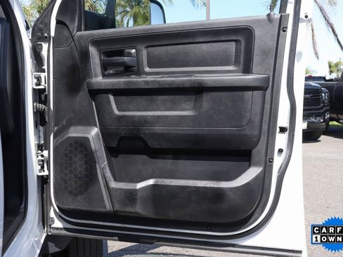 Used 2016 RAM 5500 Tradesman w/ Chrome Appearance Group image 36