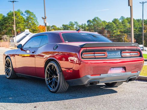 Used 2023 Dodge Challenger SRT Hellcat w/ Driver Convenience Group image 5