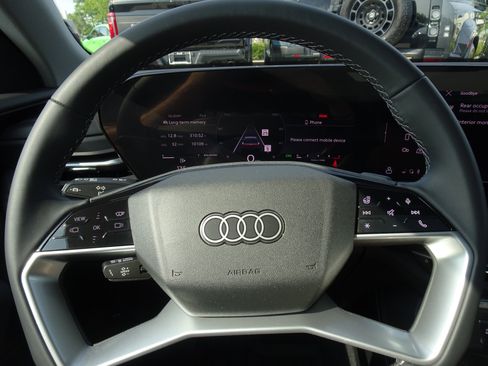 Certified 2025 Audi Q5 Prestige AWD/4WD image 14