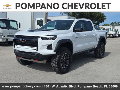 New 2026 Chevrolet Colorado ZR2 w/ Technology Package AWD/4WD image 2
