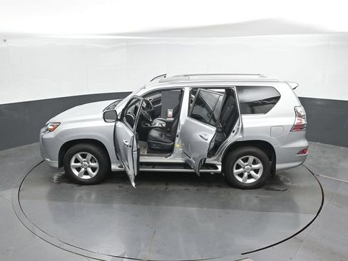 Used 2017 Lexus GX 460 w/ Navigation Package AWD/4WD image 49