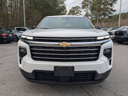 New 2026 Chevrolet Traverse LT image 9