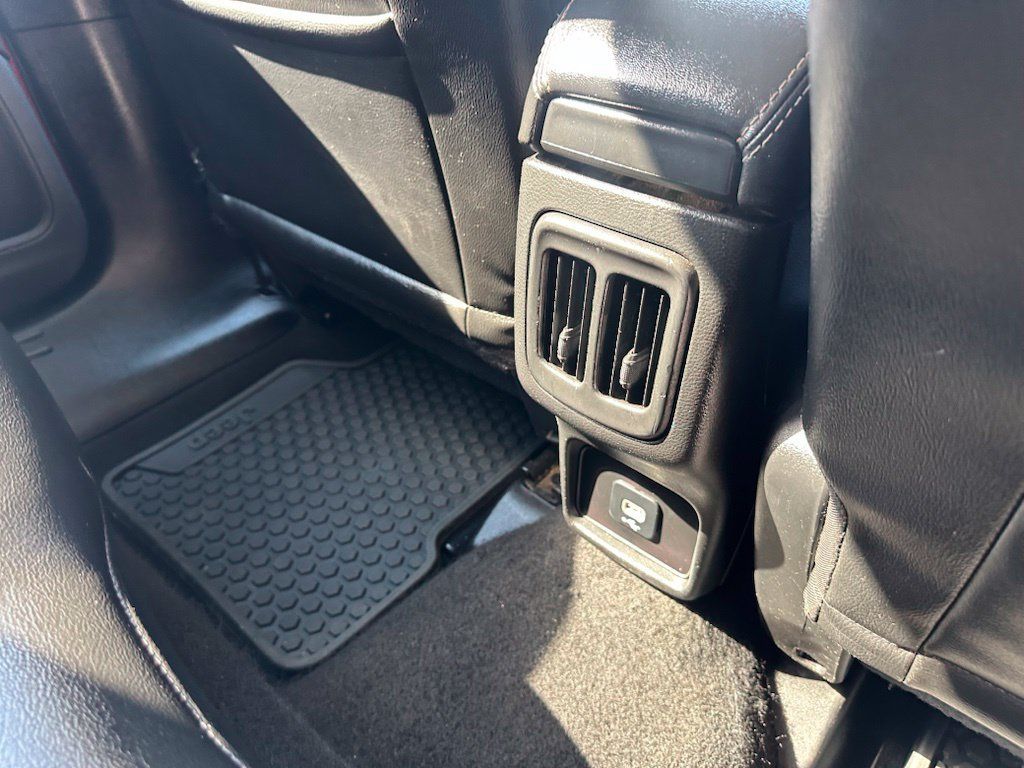 Used 2020 Jeep Compass Latitude w/ Cold Weather Group AWD/4WD image 32