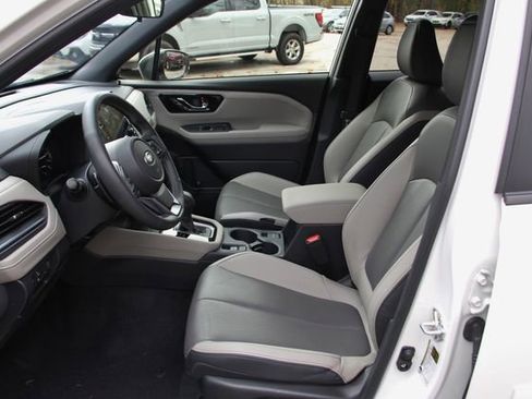 Used 2025 Subaru Forester Limited AWD/4WD image 15