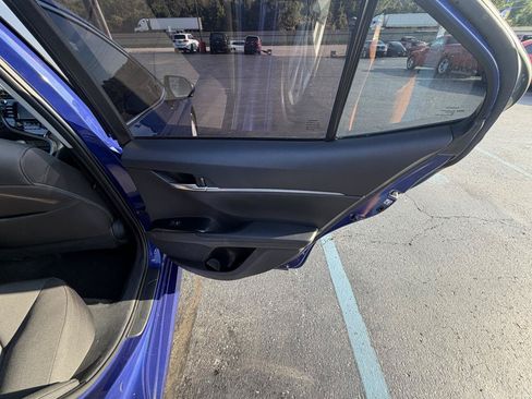 Used 2018 Toyota Camry LE w/ Convenience Package FWD image 42