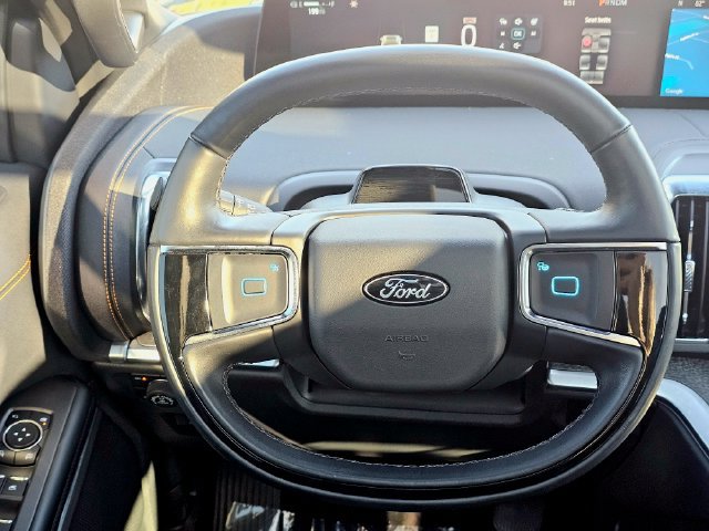 Used 2025 Ford Expedition Tremor AWD/4WD image 34