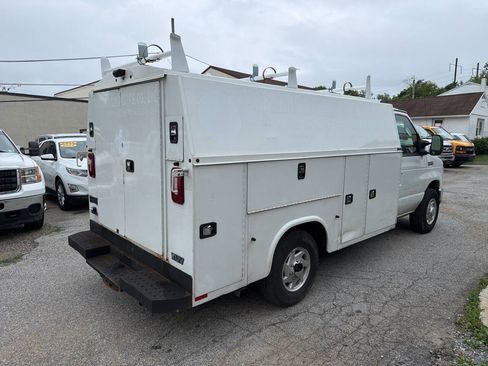 Used 2021 Ford E-350 and Econoline 350 Super Duty w/ Power Windows & Locks Group RWD image 14