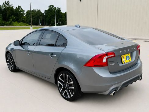 Used 2017 Volvo S60 T5 Dynamic FWD image 8